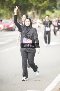 Runner Photo 4246523