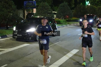 Runner Photo 4246525