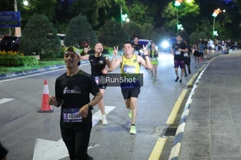 Runner Photo 4246526