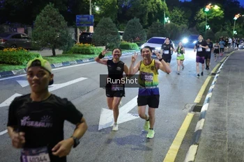 Runner Photo 4246537