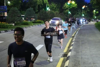 Runner Photo 4246555
