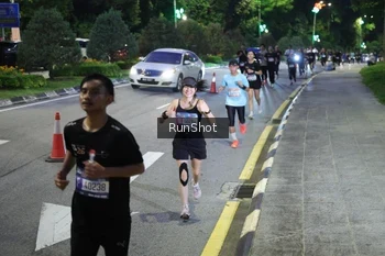 Runner Photo 4246560