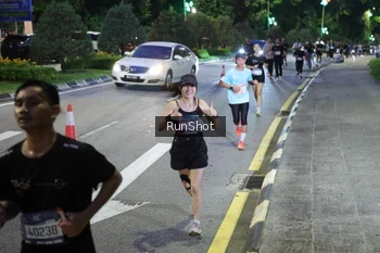Runner Photo 4246570