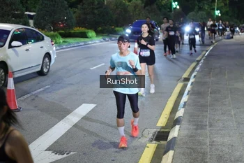 Runner Photo 4246576