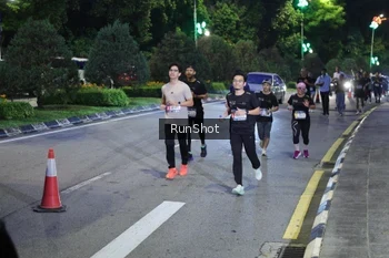 Runner Photo 4246600