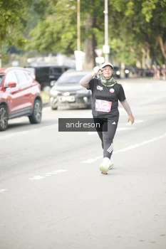 Runner Photo 4246602