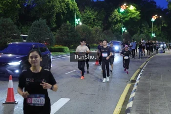 Runner Photo 4246604