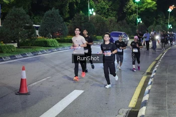 Runner Photo 4246610