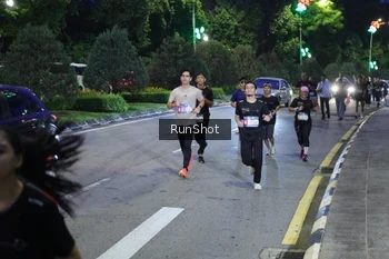 Runner Photo 4246612