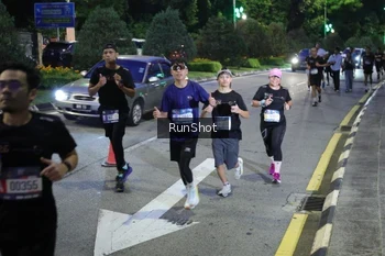 Runner Photo 4246621