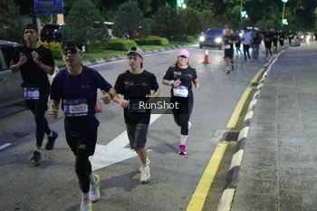 Runner Photo 4246629