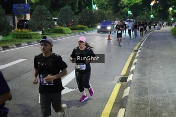 Runner Photo 4246630