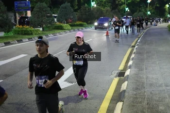 Runner Photo 4246631