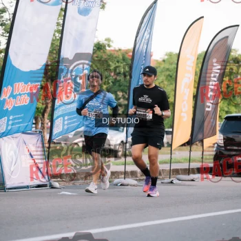 Runner Photo 424668
