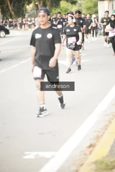Runner Photo 4246694