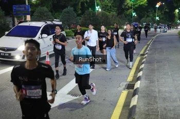Runner Photo 4246696