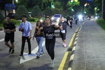 Runner Photo 4246730