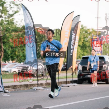 Runner Photo 424676