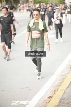 Runner Photo 4246782