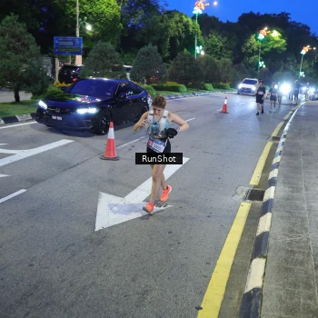 Runner Photo 4246806
