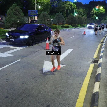 Runner Photo 4246814