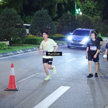Runner Photo 4246821