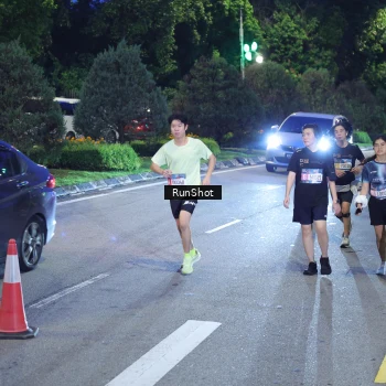 Runner Photo 4246825