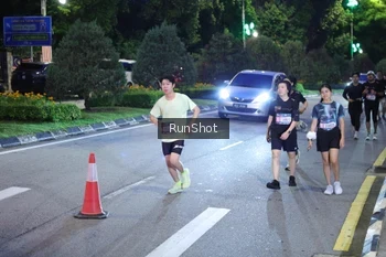 Runner Photo 4246835
