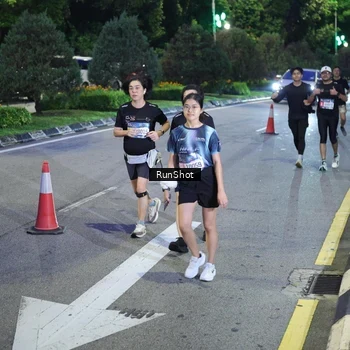 Runner Photo 4246848