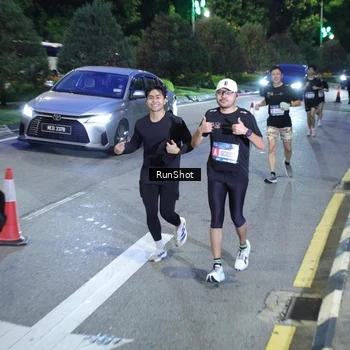 Runner Photo 4246850