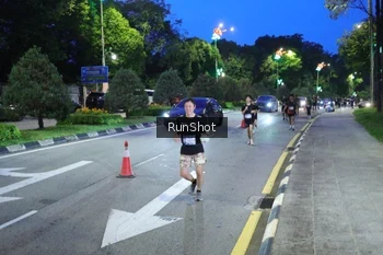 Runner Photo 4246865
