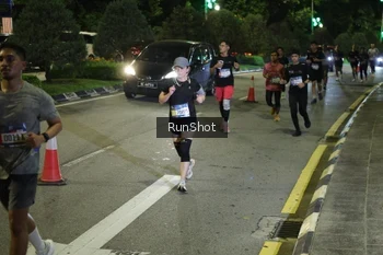 Runner Photo 4246868
