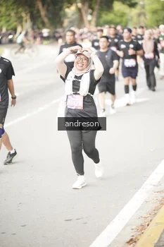 Runner Photo 4246876