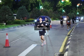 Runner Photo 4246883