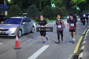 Runner Photo 4246898