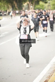 Runner Photo 4246899