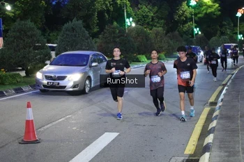 Runner Photo 4246901