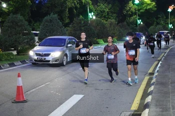 Runner Photo 4246903