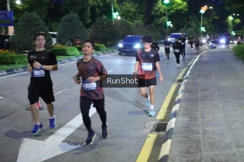 Runner Photo 4246913