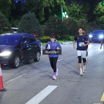 Runner Photo 4247008