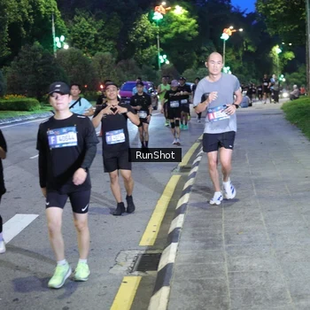 Runner Photo 4247029