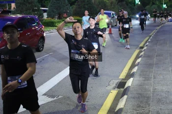 Runner Photo 4247053