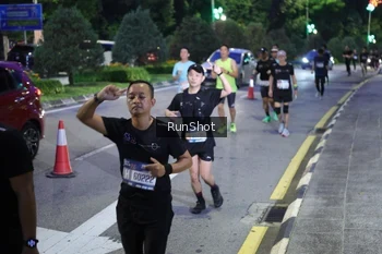 Runner Photo 4247056