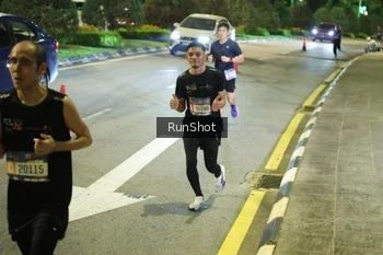 Runner Photo 4247073