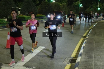 Runner Photo 4247074