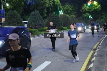 Runner Photo 4247080