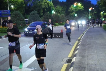 Runner Photo 4247081