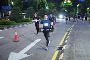 Runner Photo 4247095