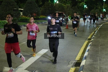 Runner Photo 4247098