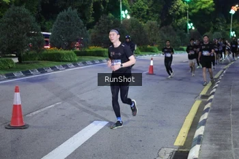 Runner Photo 4247108